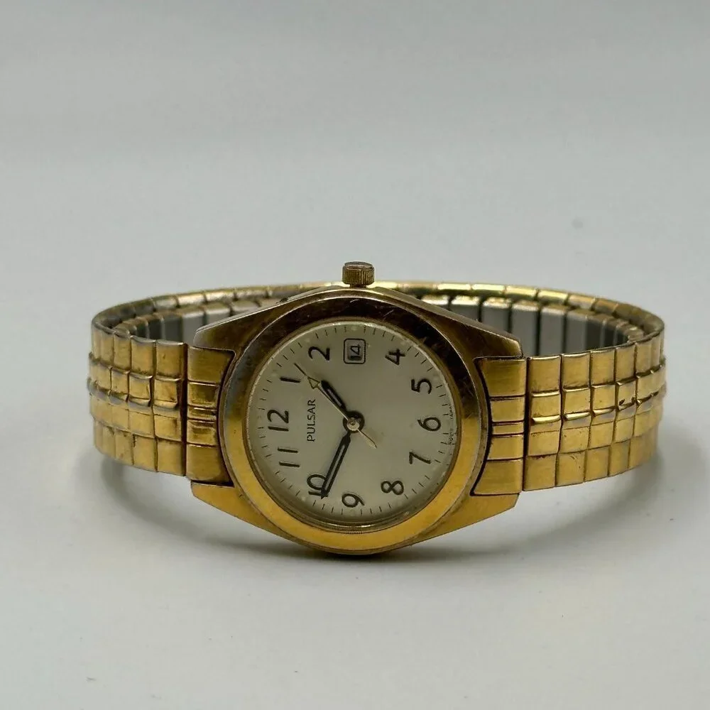 Pulsar Watch Women Gold Tone Round Easy To Read Dial Date Window